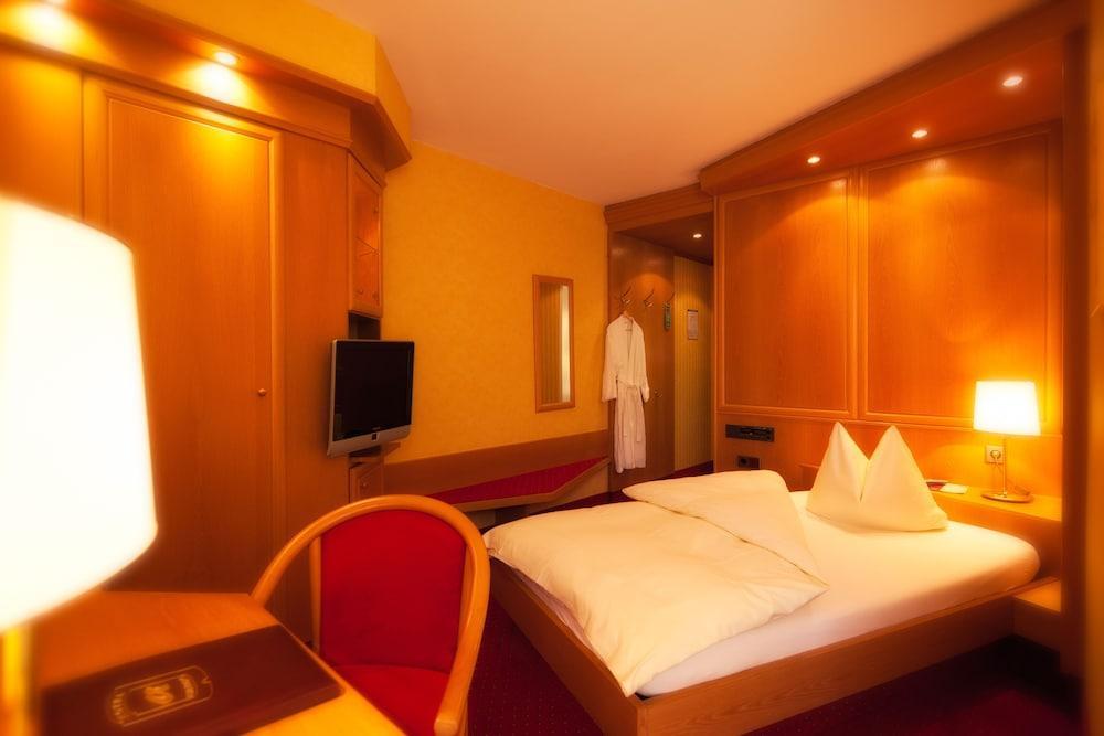 Hotel Azenberg Штутгарт Екстер'єр фото