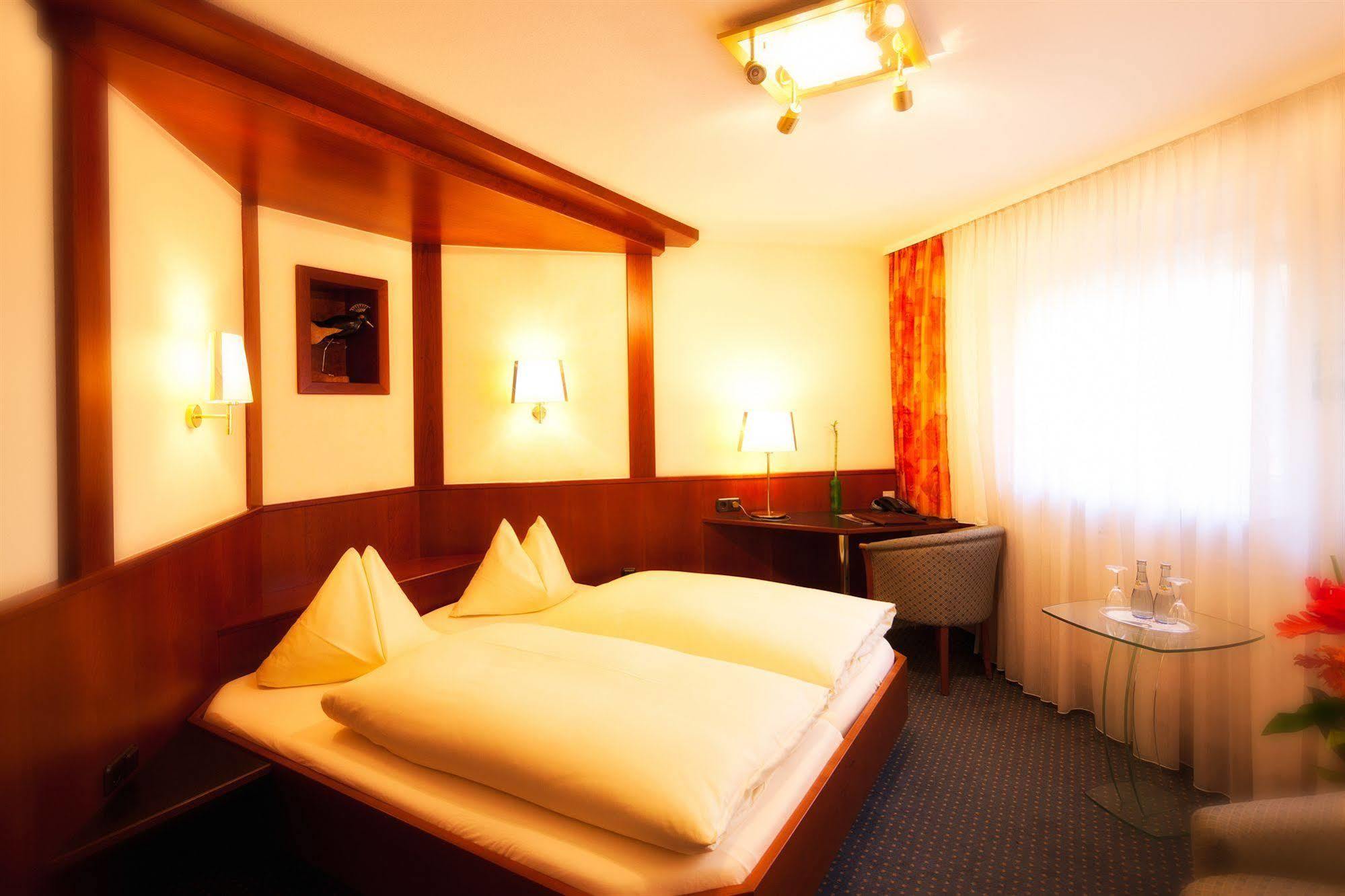 Hotel Azenberg Штутгарт Екстер'єр фото